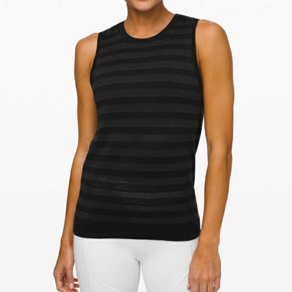 Lululemon Breeze By Muscle Tank - Picture 2 of 10
